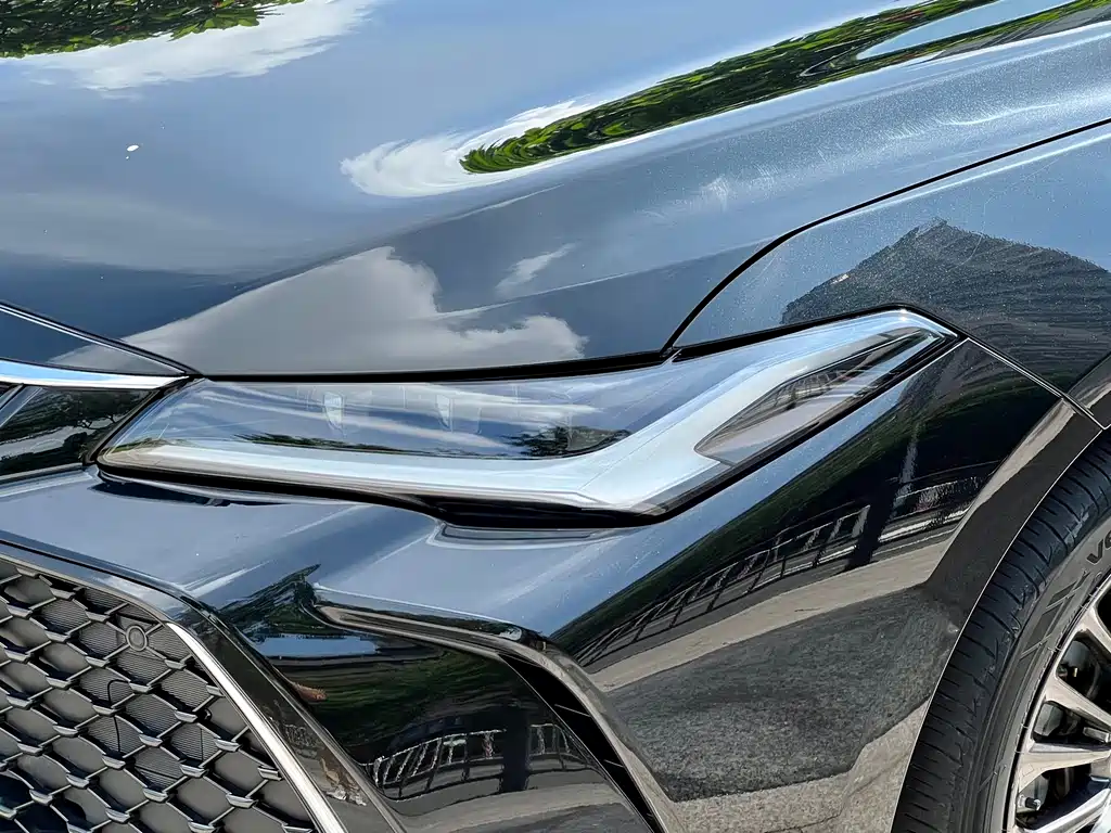 Toyota Avalon 2023 2.5L Touring Luxury