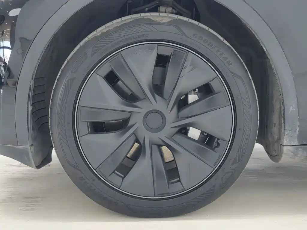 Tesla Model Y — фотографии объявления, Фото 15