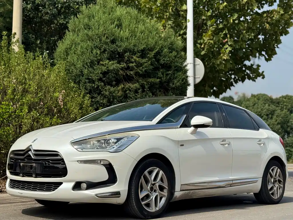 DS DS 5 2014