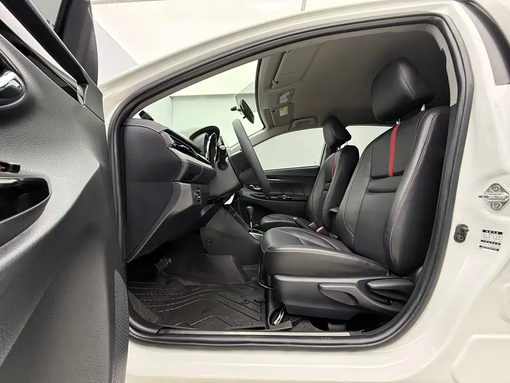 TOYOTA YARIS L ZHIXUAN