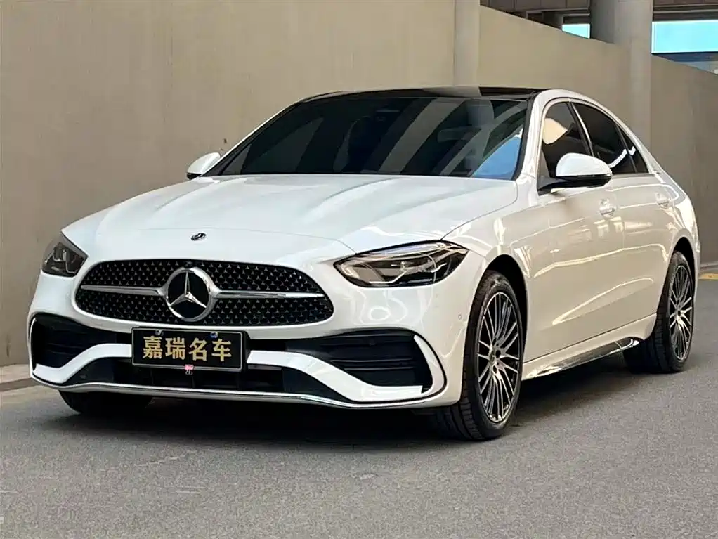 Mercedes-Benz C-Class 2025