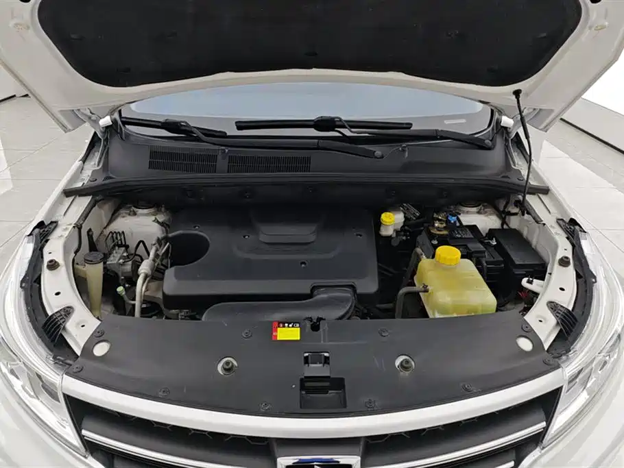 Baojun 730 2021 1.5L MT Fashion 7 мест