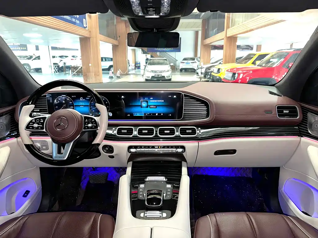 Mercedes-Benz GLS — миниатюра 13