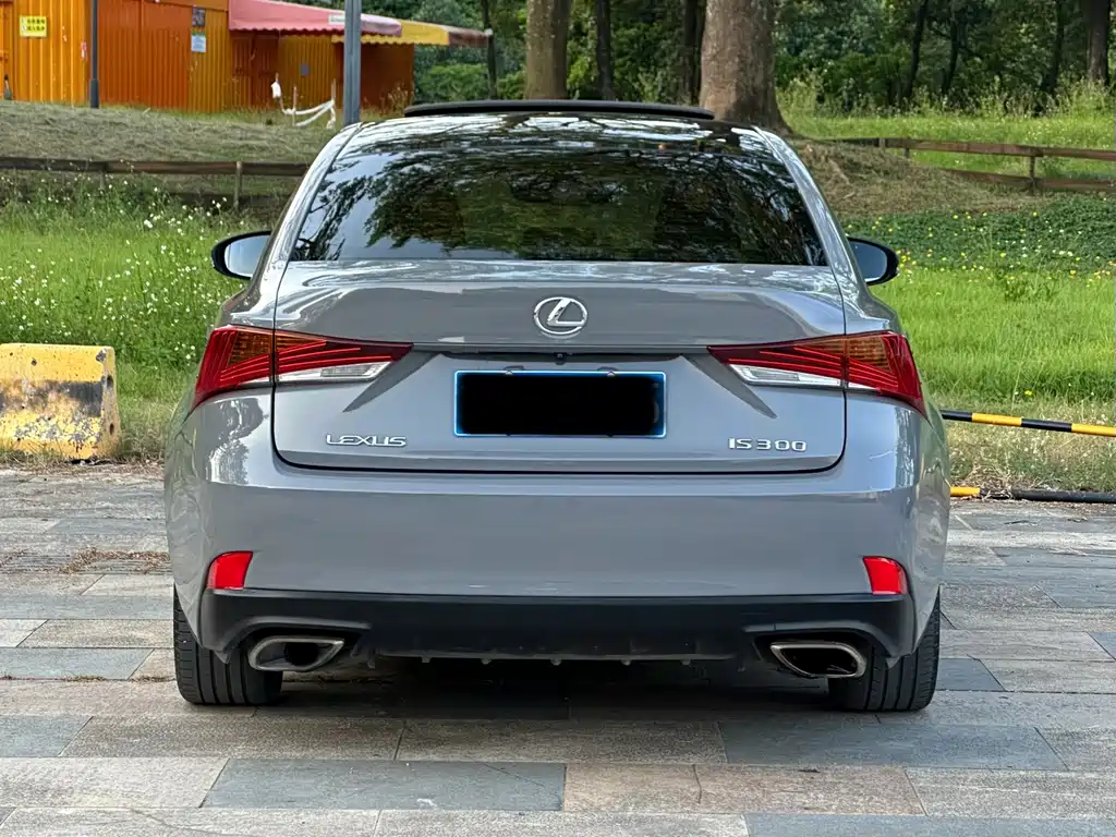 Lexus IS — миниатюра 9