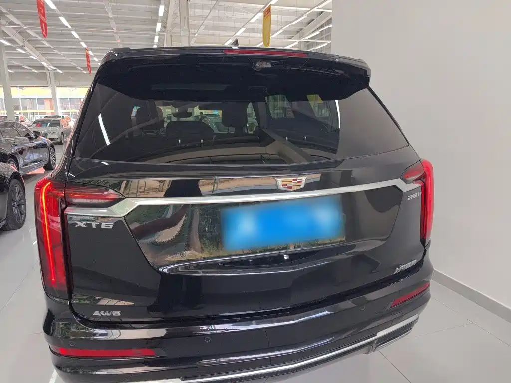 Cadillac XT6 2022 2.0T мест Luxury Standard