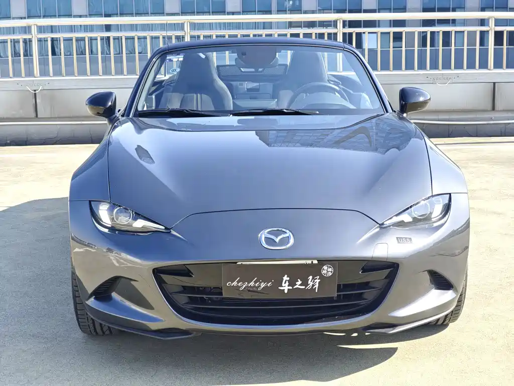 Mazda MX-5 2025 2.0L MT