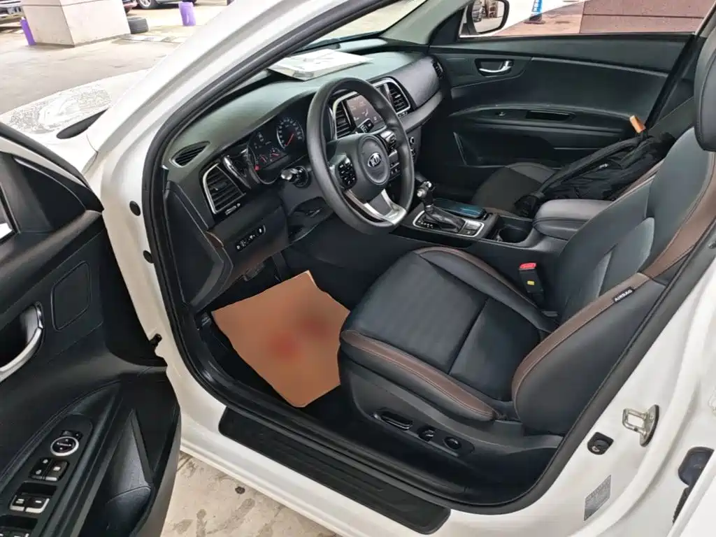 Kia K4 — миниатюра 15