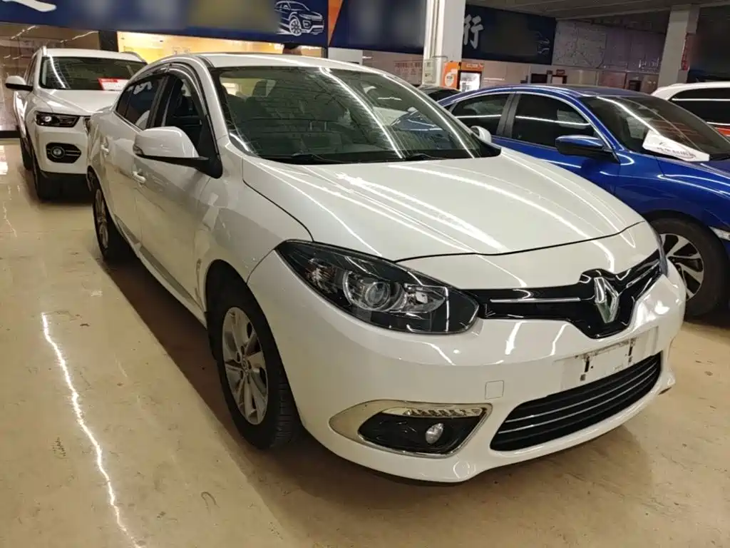 Renault Fluence — миниатюра 4