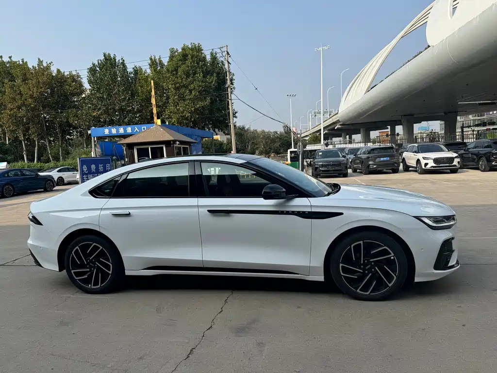 Lincoln Z — миниатюра 3