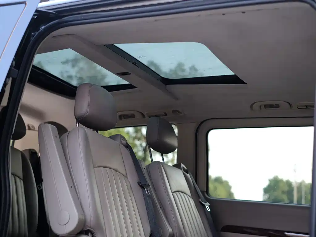 Mercedes-Benz Viano — миниатюра 43