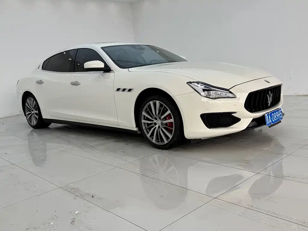 Maserati Quattroporte — миниатюра 10