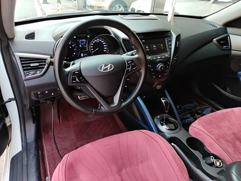 Hyundai Veloster — миниатюра 10