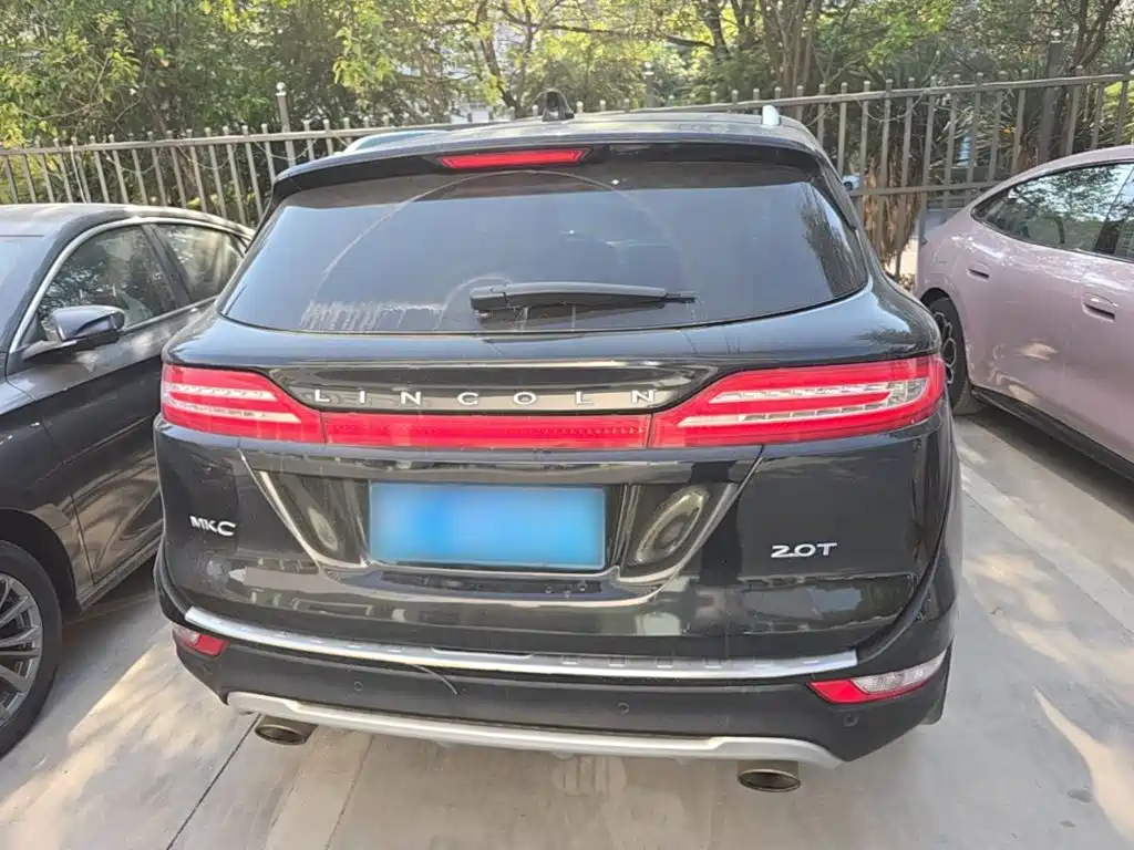 Lincoln MKC — миниатюра 6