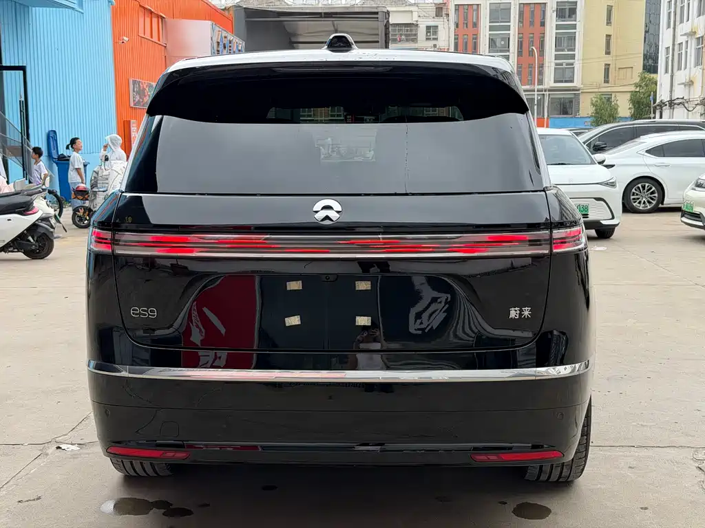 NIO ES9 2026 102kWh Executive Luxury