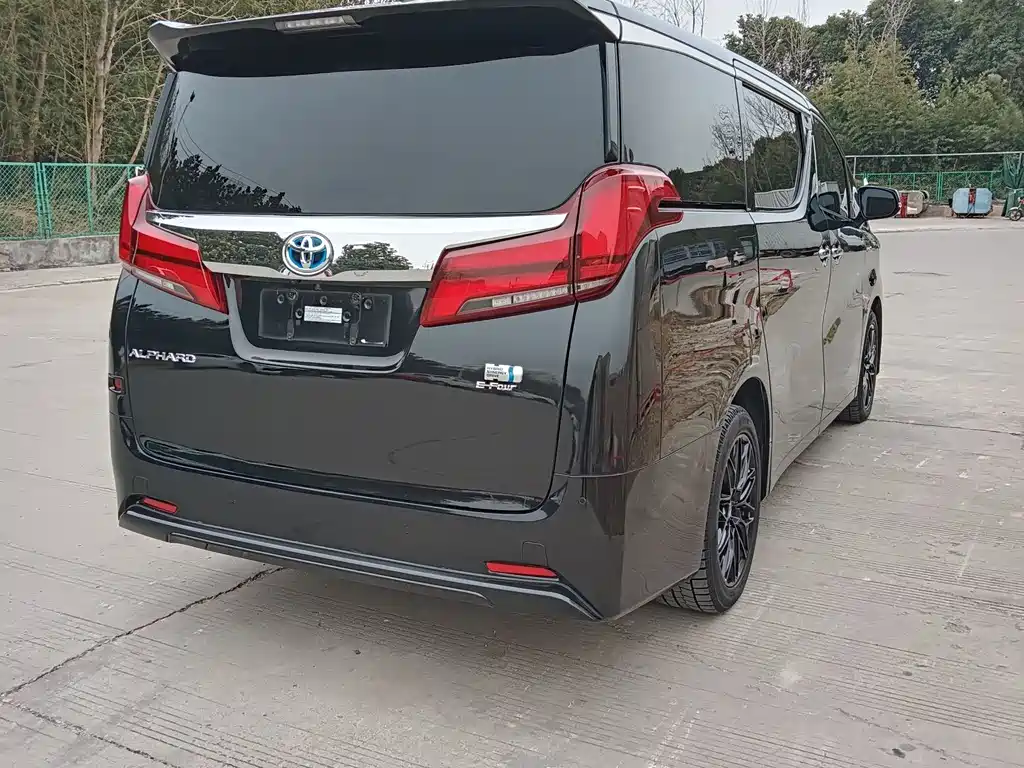 Toyota Alphard 2019 2.5L Luxury