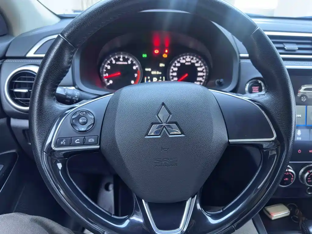 Mitsubishi ASX — миниатюра 13