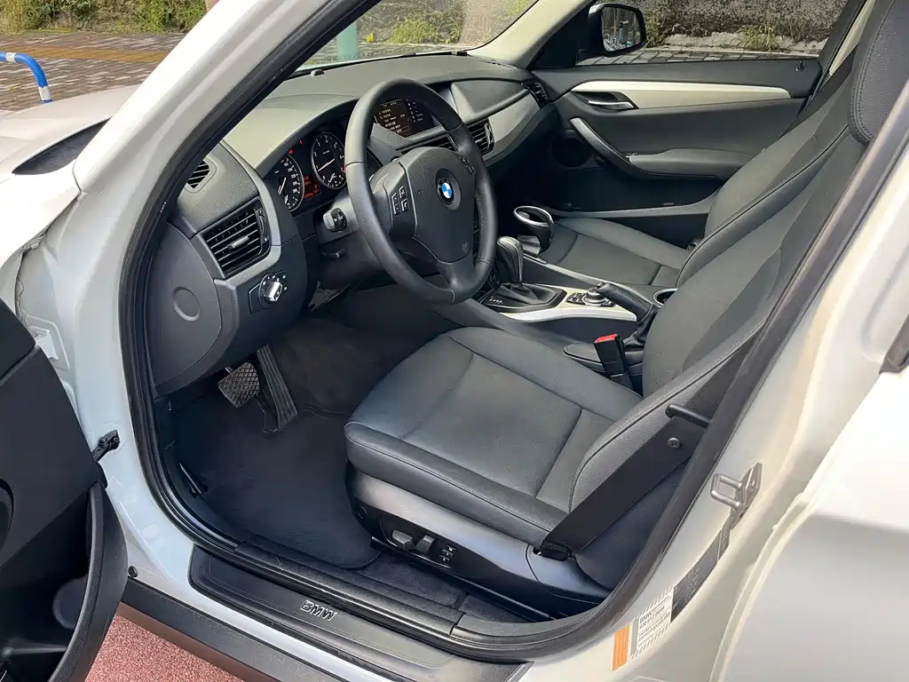 BMW X1 (Import) — миниатюра 4
