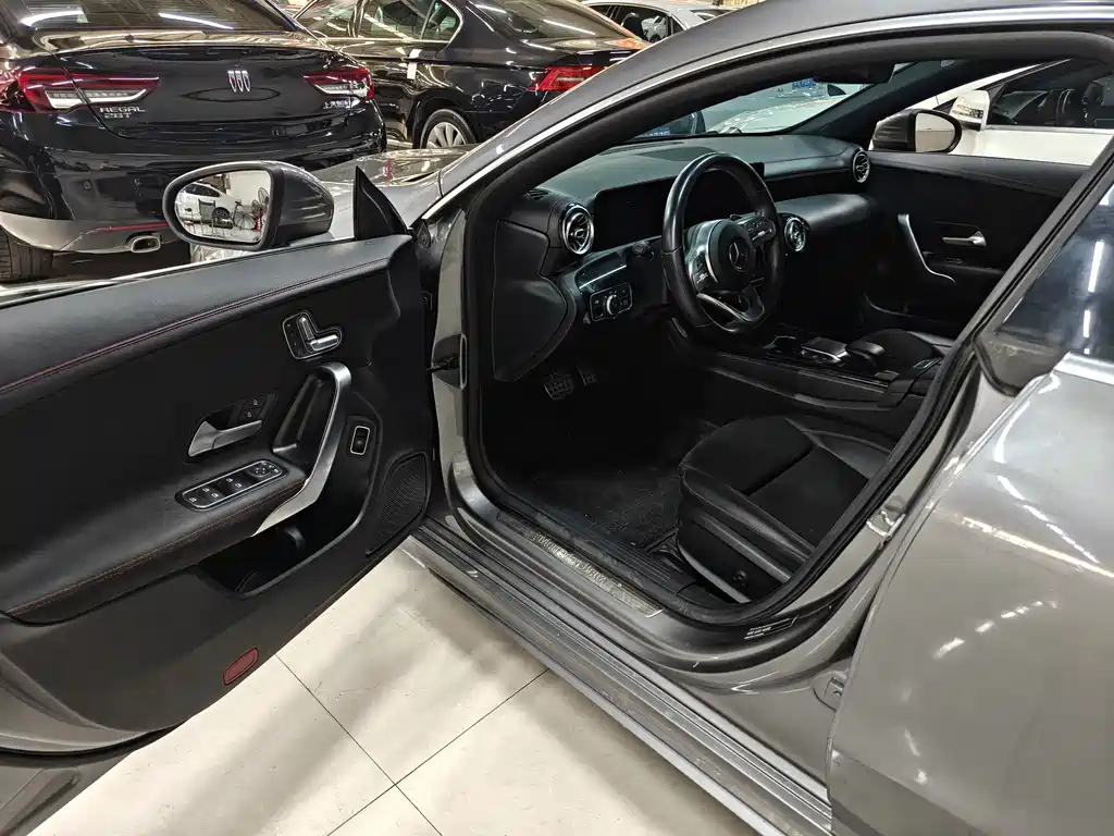 Mercedes-Benz CLA (Import) — миниатюра 3