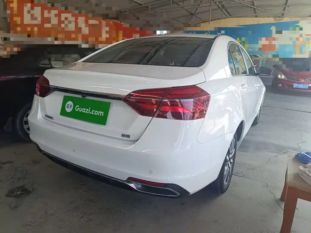 Geely Emgrand — миниатюра 7