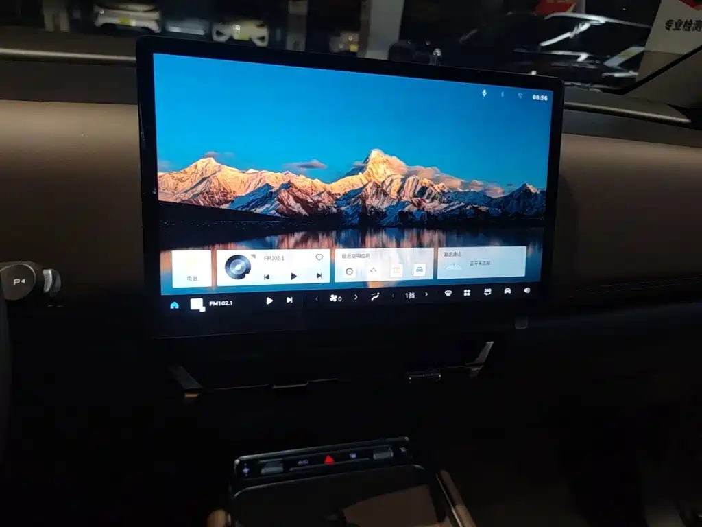 Wuling Xingguang 730 New Energy — миниатюра 13