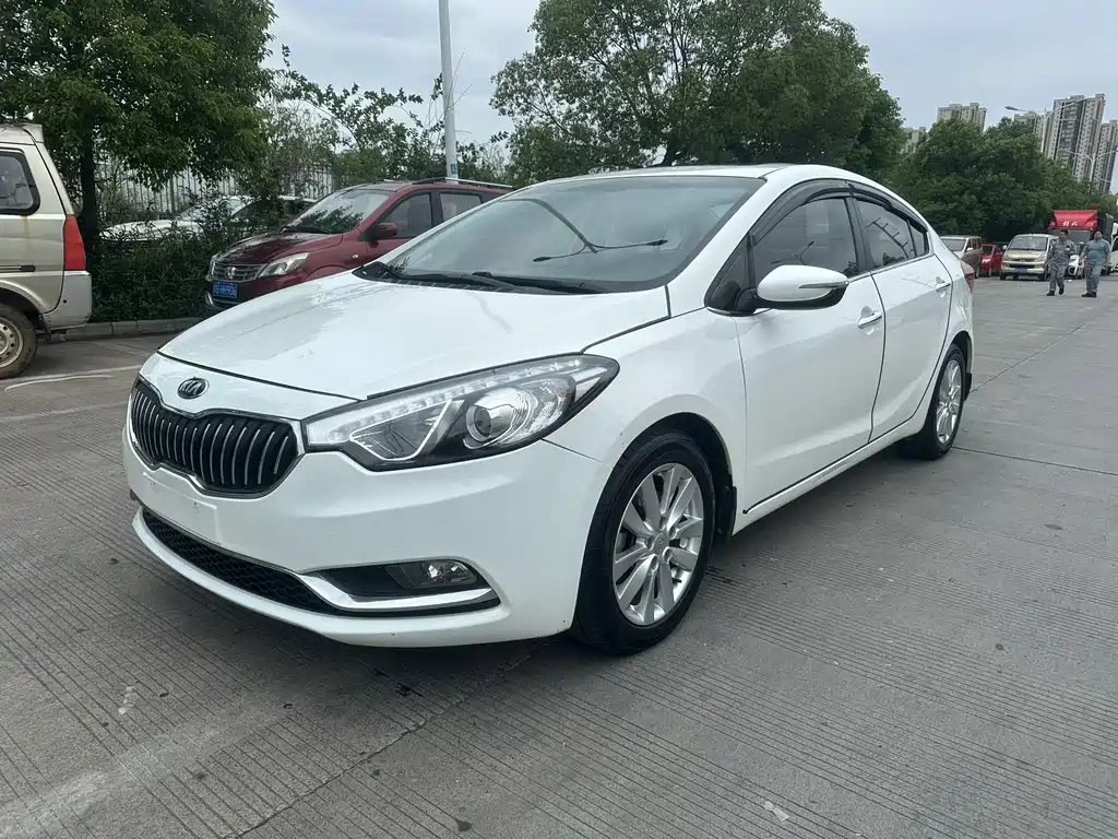 Kia K3 2013