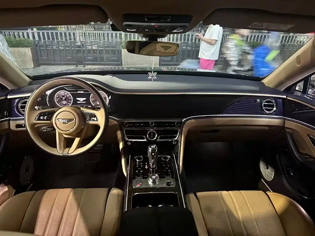Bentley Flying Spur 2023 4.0T V8 S