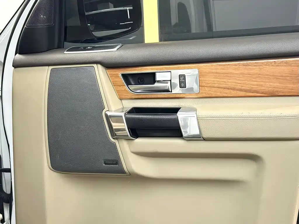 Land Rover Discovery 2014 3.0T