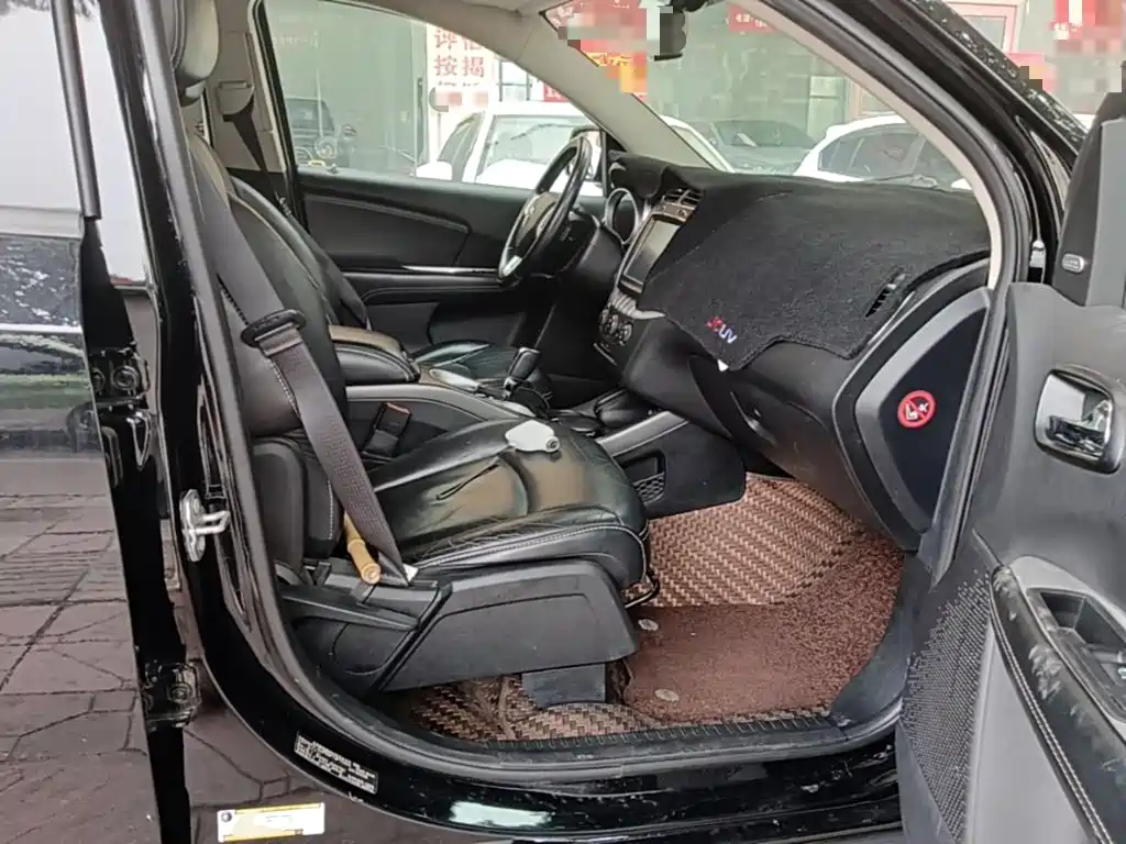 Dodge Journey — миниатюра 25