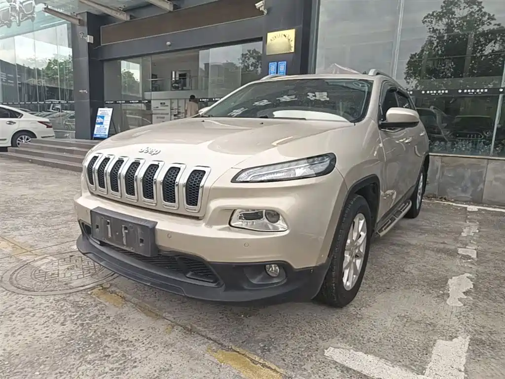 Jeep Cherokee 2016