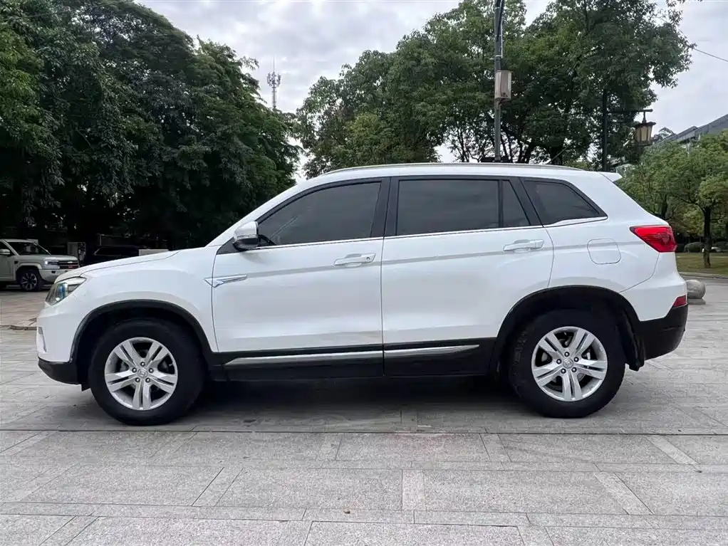 Changan CS75 2014 2.0L MT Luxury V
