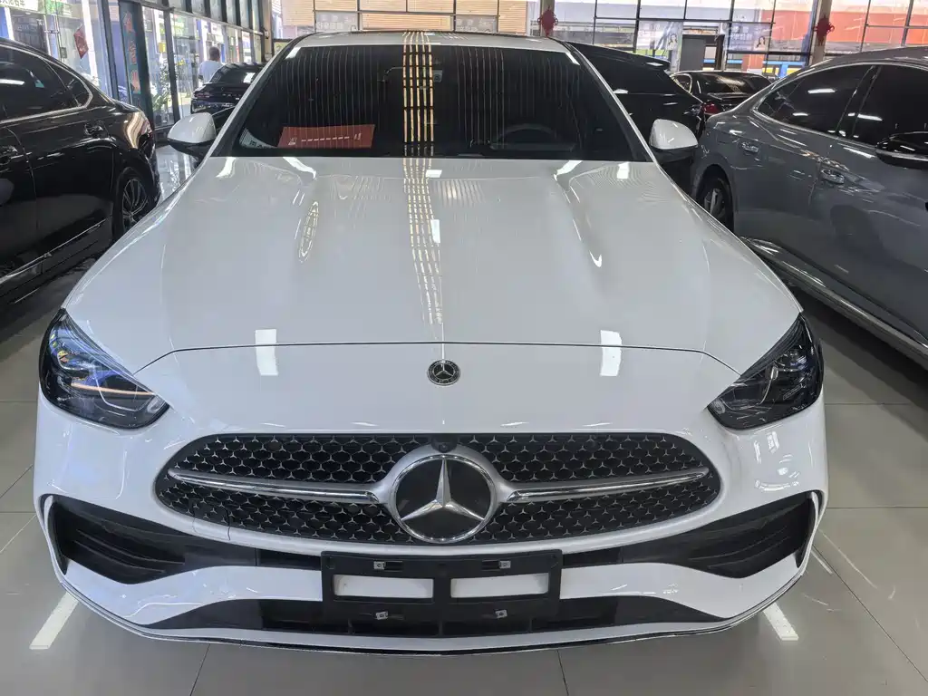 Mercedes-Benz C-Class — миниатюра 2