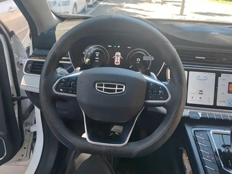 Geely Boyue — миниатюра 15