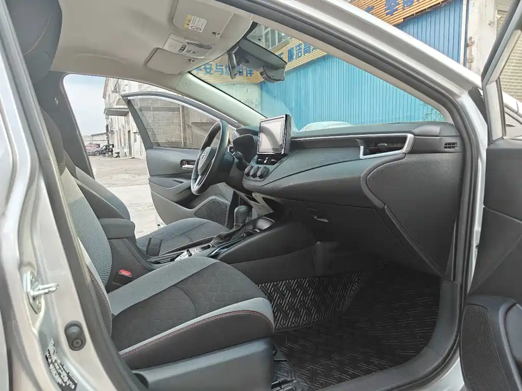 Toyota Corolla — миниатюра 13