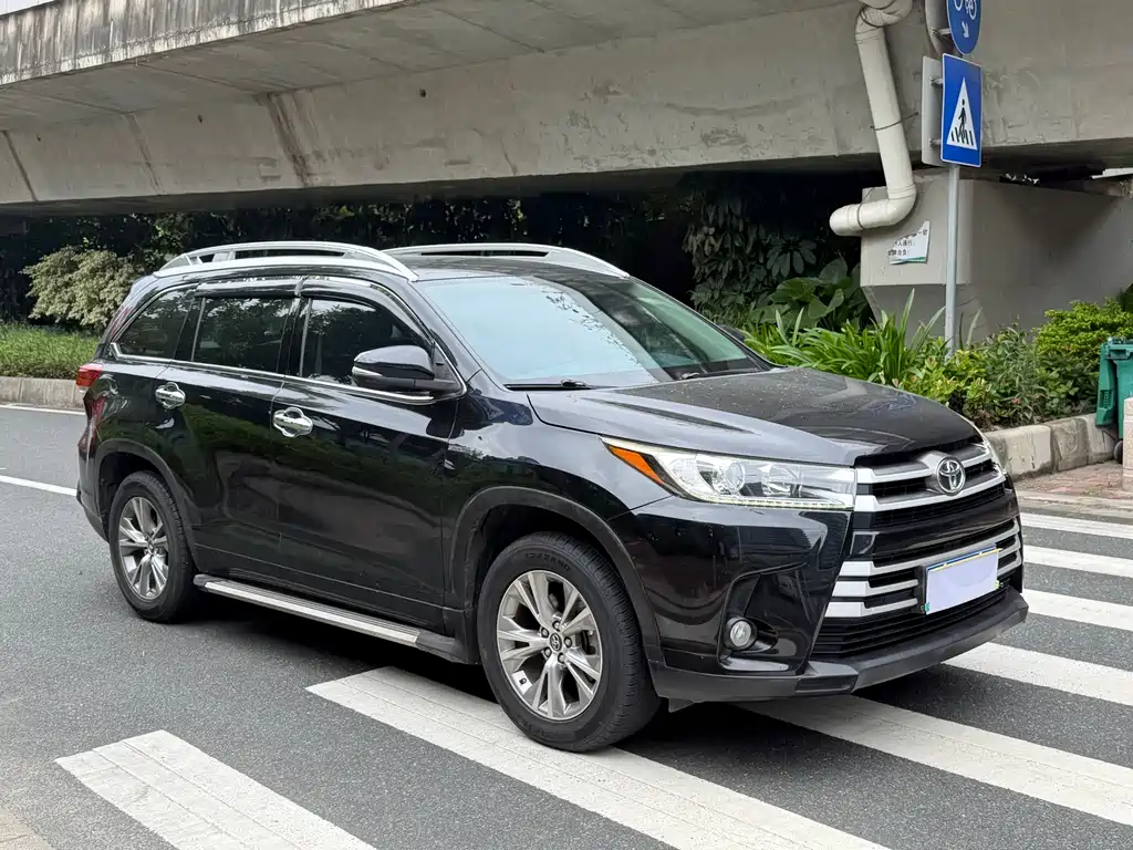 Toyota Highlander — миниатюра 3