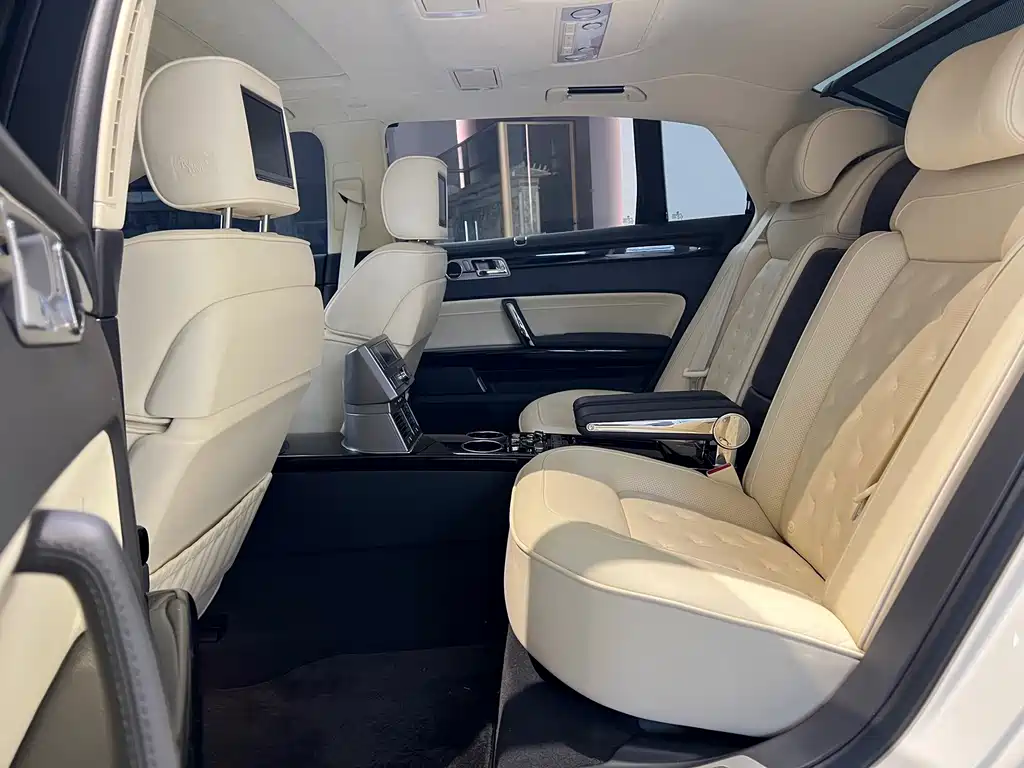 Volkswagen Phaeton — миниатюра 15