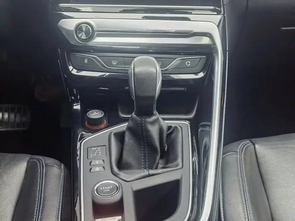 Peugeot 308 — миниатюра 13