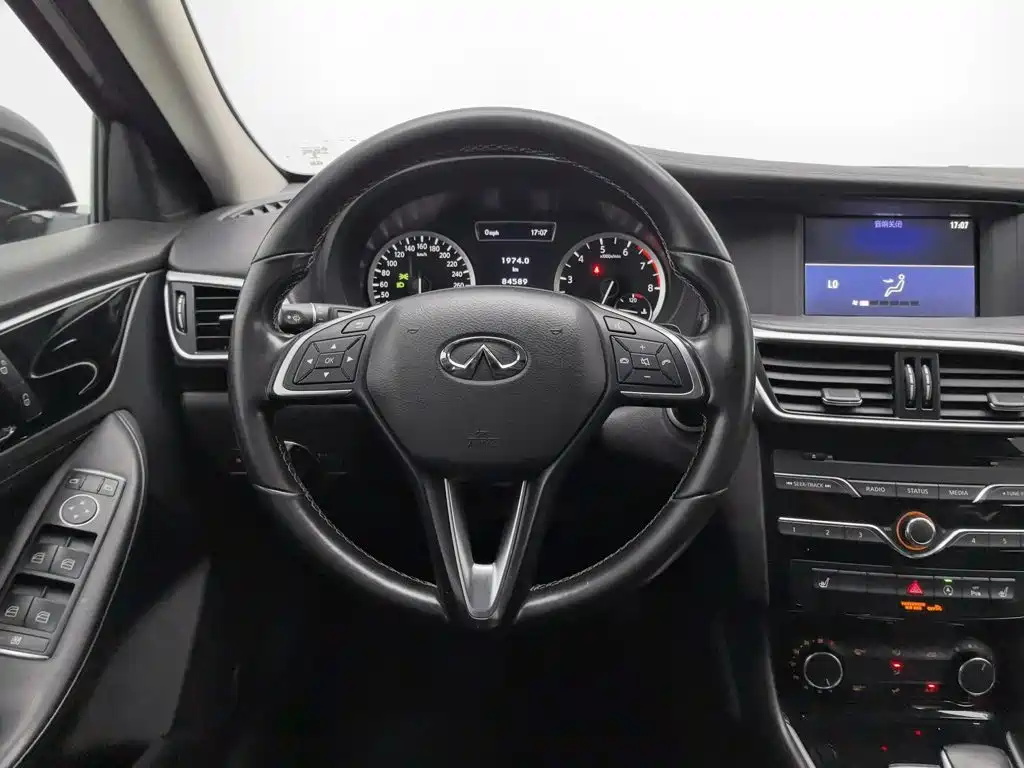 Infiniti QX30 — миниатюра 11