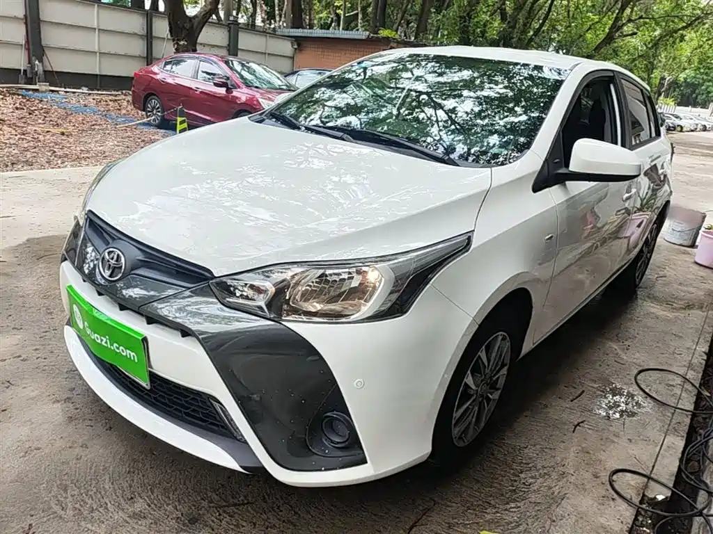 Toyota Yaris L 2019