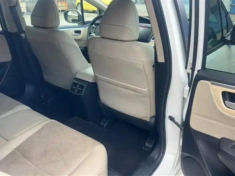 Honda Jade 2016 1.8L AT Comfort Elite 5 мест