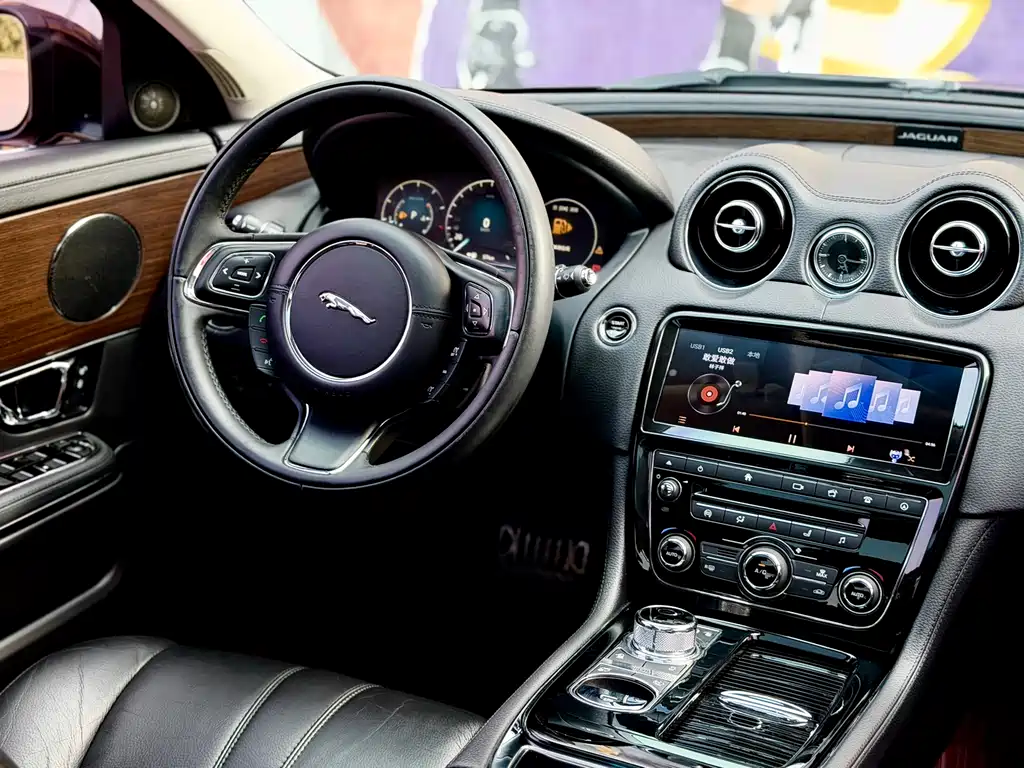 Jaguar XJ 2016 XJL 3.0 SC Elegant