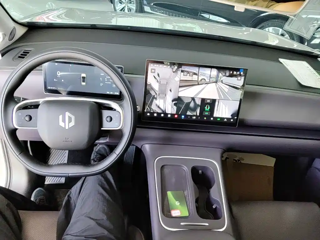 Leapmotor Leapmotor C10 — миниатюра 10