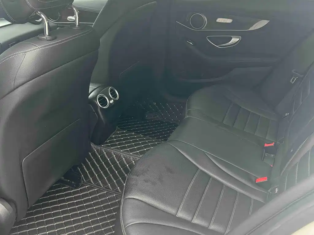 Mercedes-Benz C-Class — миниатюра 8