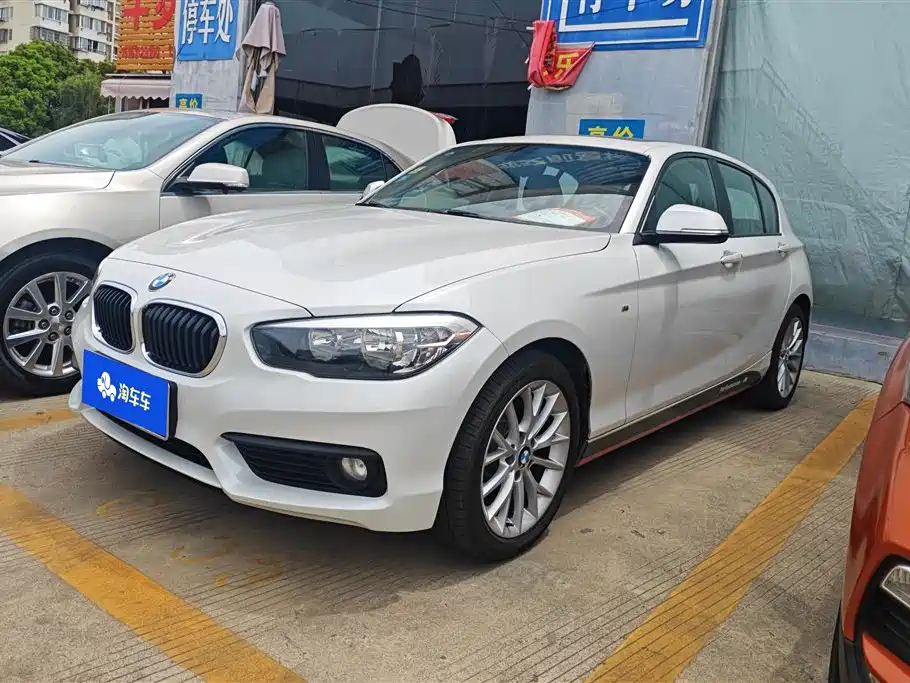 BMW 1 Series (Import) 2016