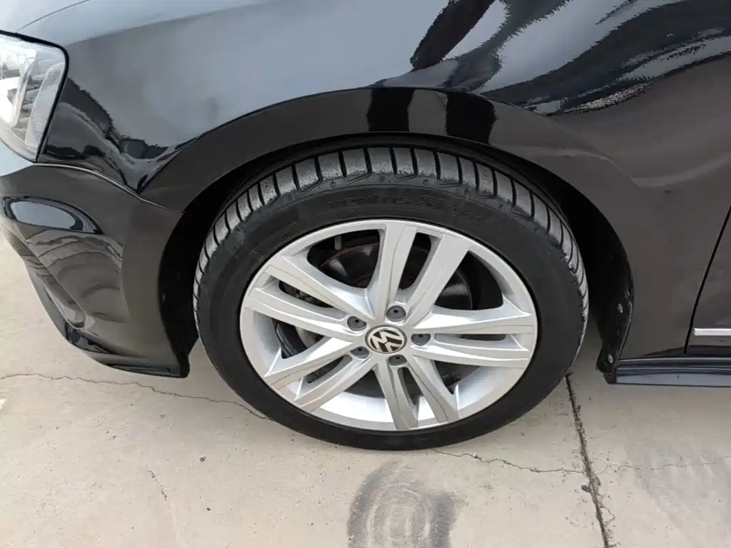 Volkswagen Sagitar — миниатюра 23