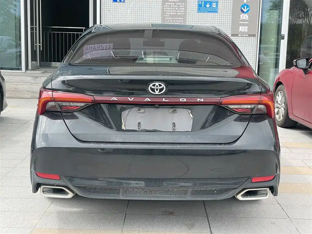 Toyota Avalon — миниатюра 6