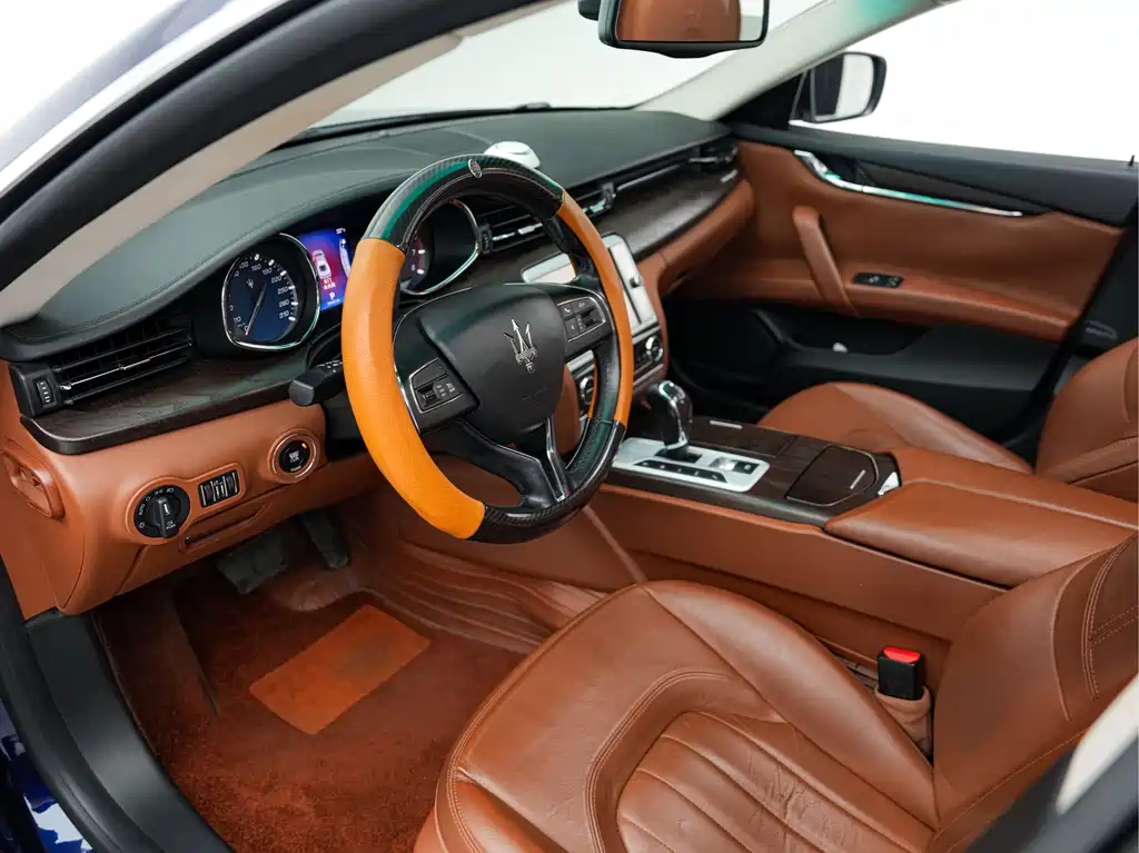 Maserati Quattroporte — миниатюра 10