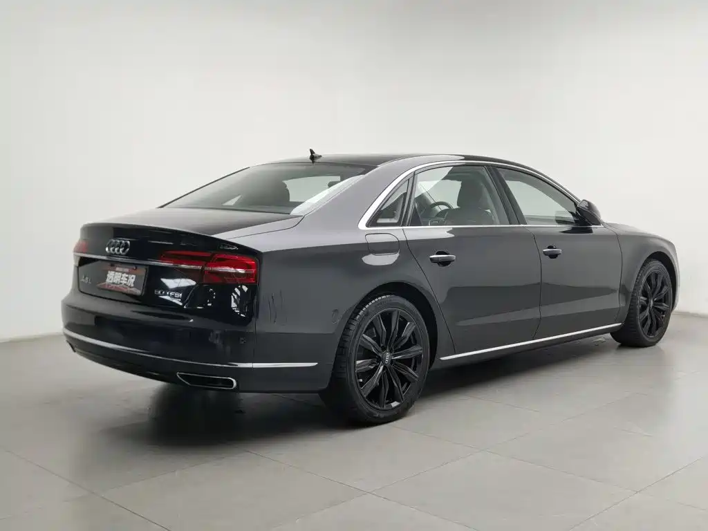 Audi A8 — миниатюра 2