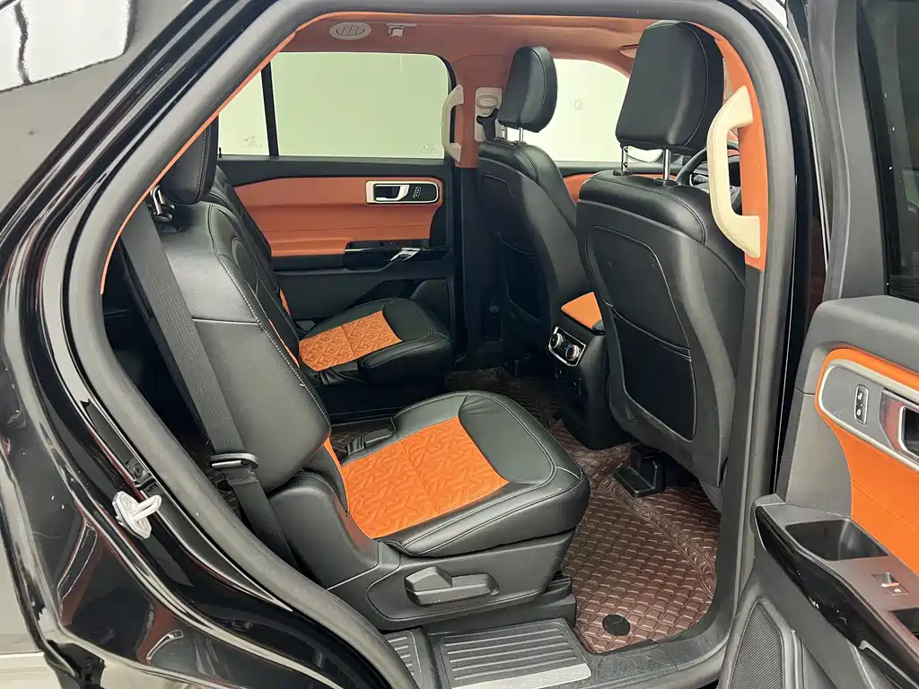 Ford Explorer — миниатюра 15