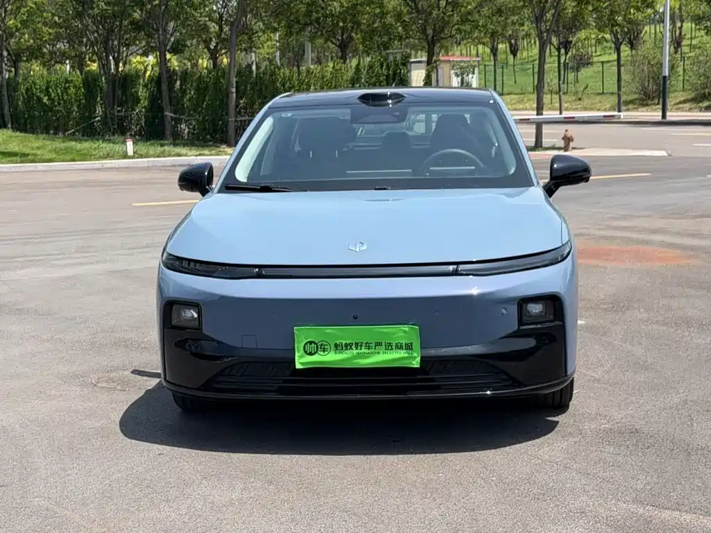 Leapmotor Leapmotor B01 — миниатюра 2