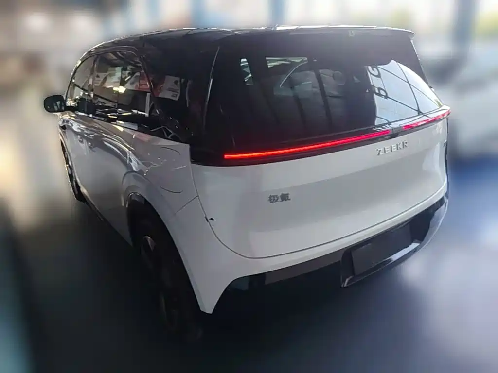 Zeekr Mix 2025 Smart Drive